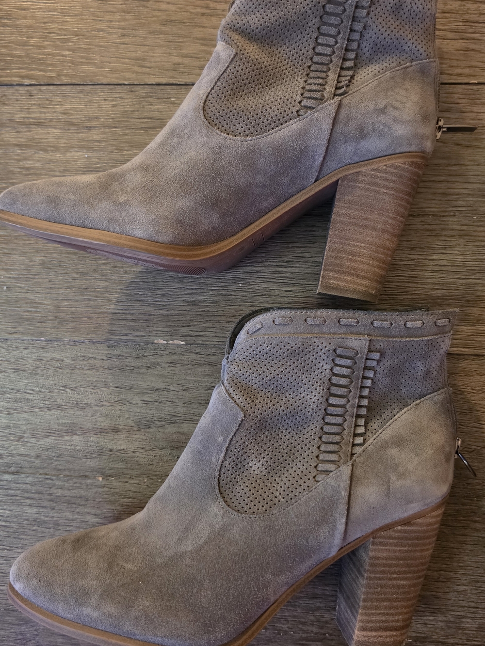 Vince Camuto Women's Taupe Suede Block Heel Ankle Boots Size 9